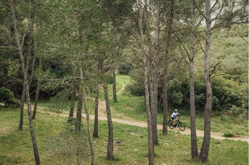 Orbea Kemen Mid SUV 10 Electric Bike 2022/23 Black-4